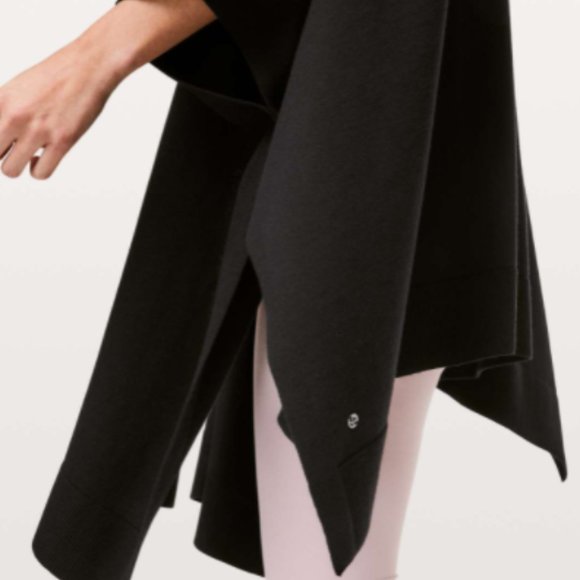 NWT! Lululemon Free to Coast Wrap - Picture 2 of 5